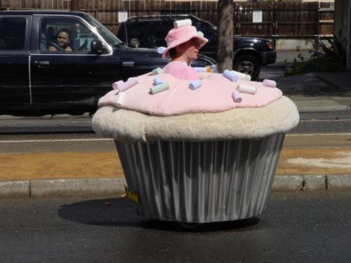 cupcake car.JPG